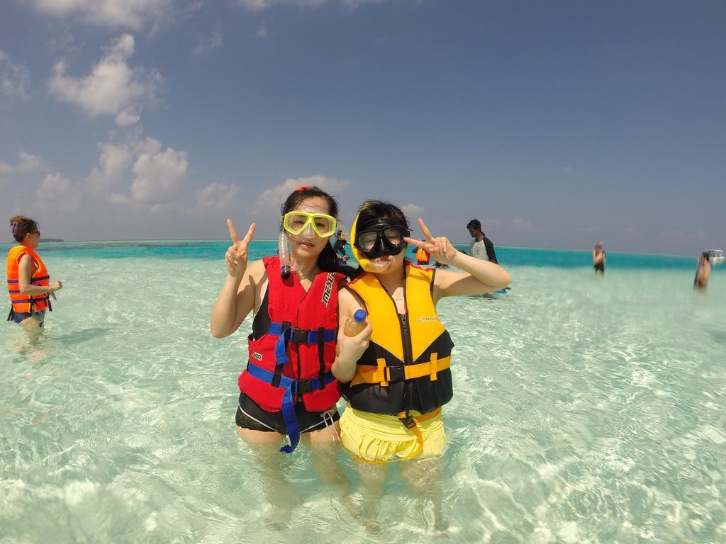 Lily Rest Maldives Hotel Maafushi Buitenkant foto