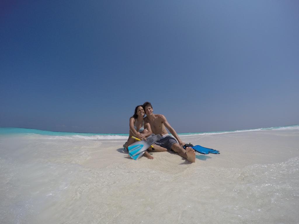 Lily Rest Maldives Hotel Maafushi Buitenkant foto