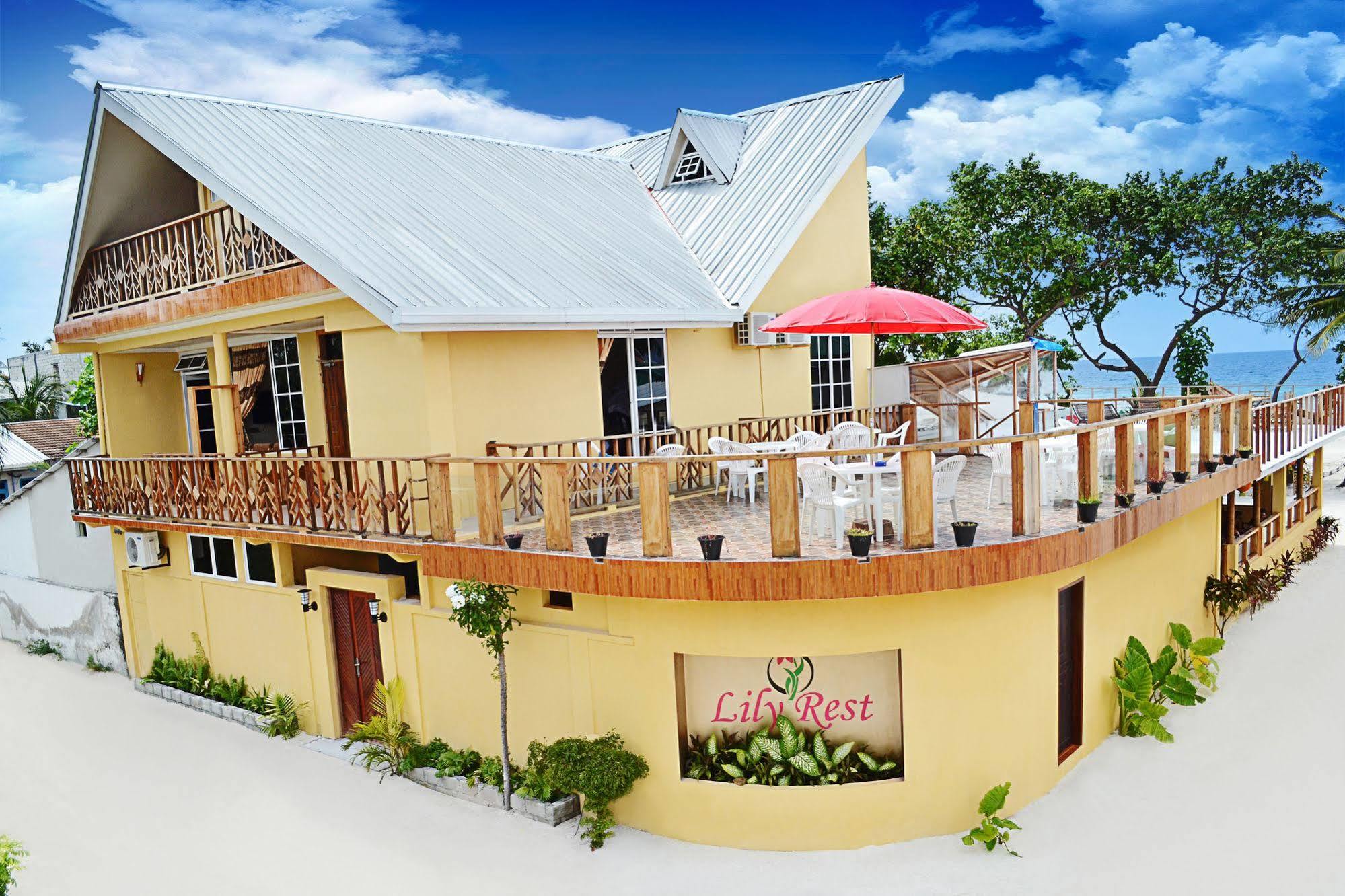 Lily Rest Maldives Hotel Maafushi Buitenkant foto