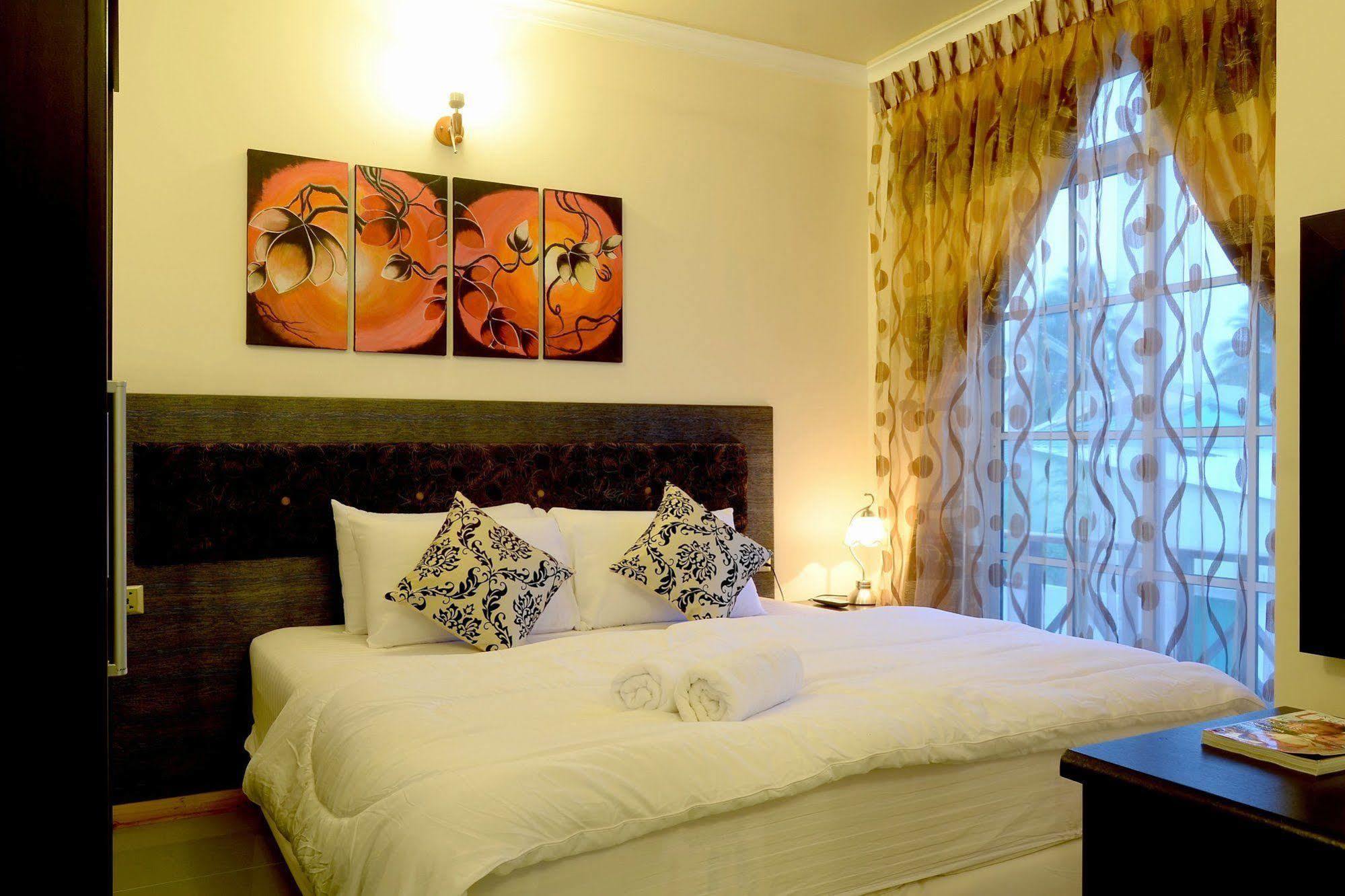 Lily Rest Maldives Hotel Maafushi Buitenkant foto