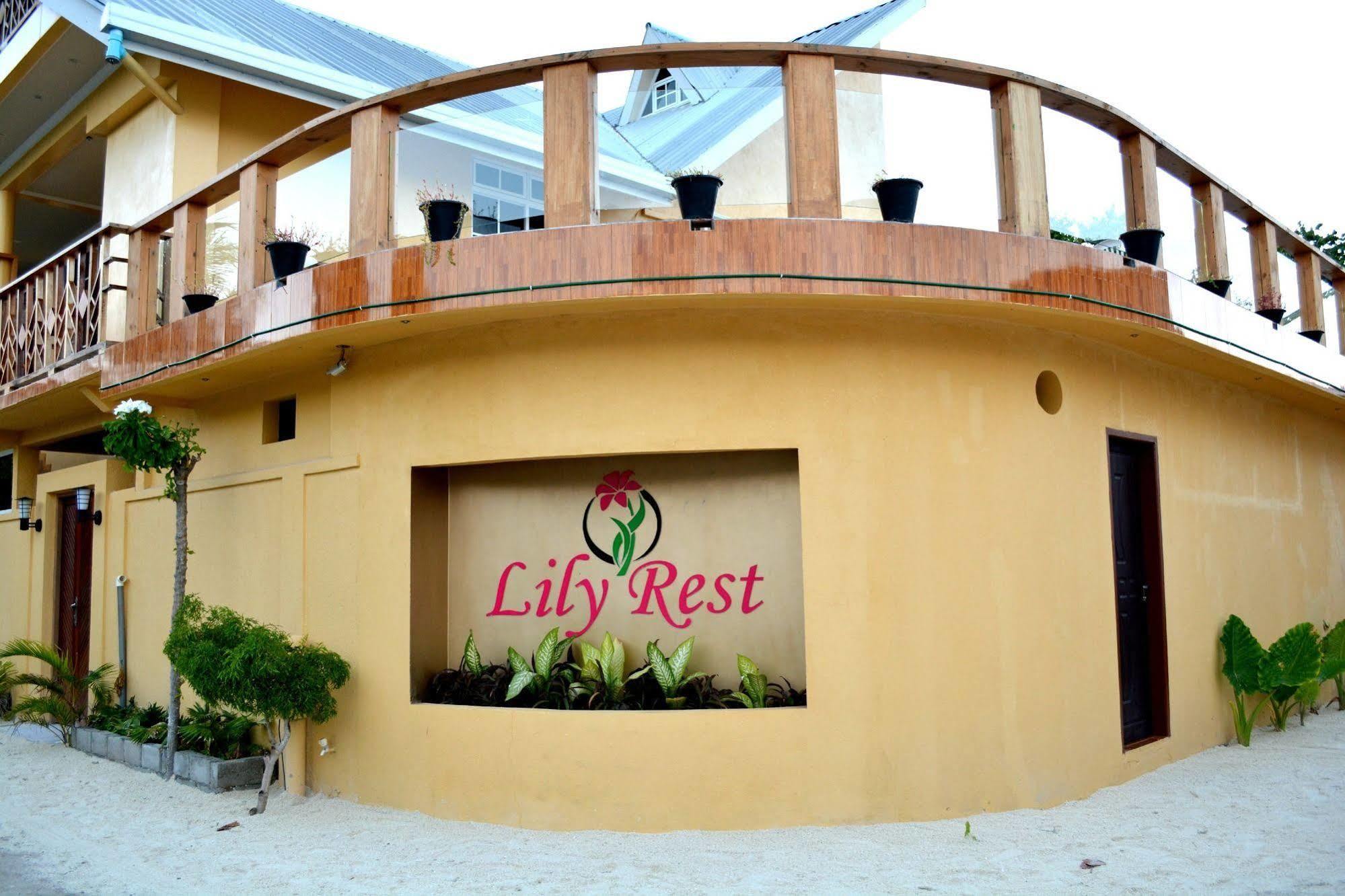 Lily Rest Maldives Hotel Maafushi Buitenkant foto